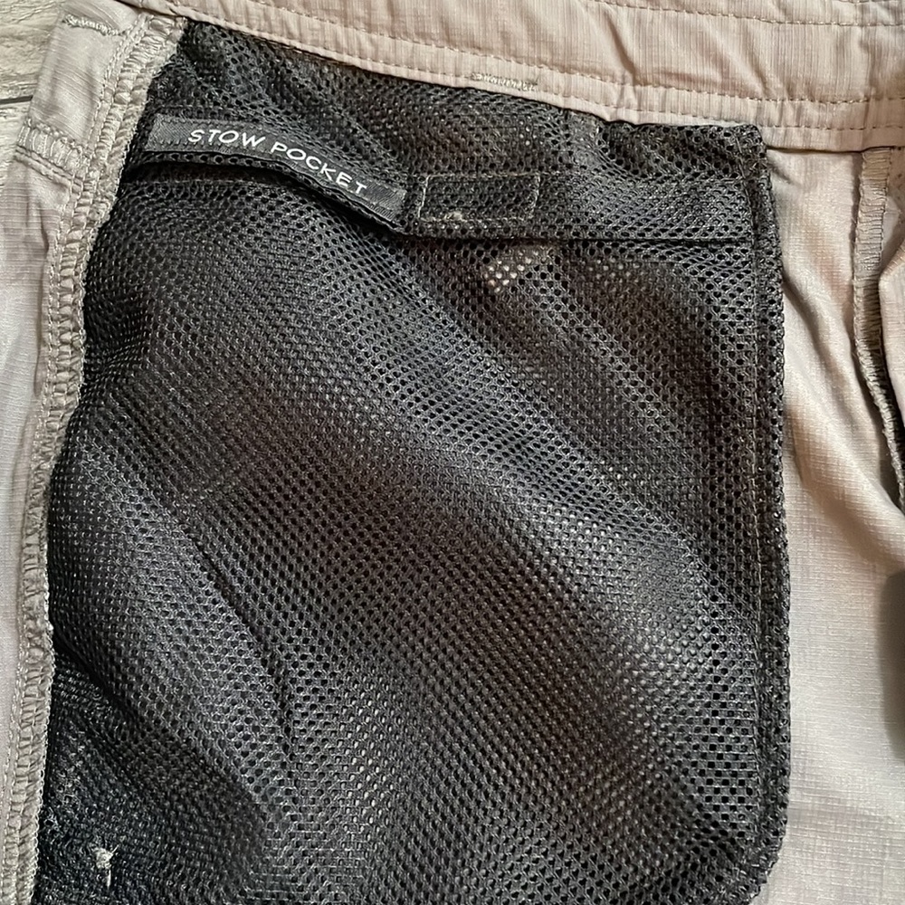 The north face, capri, size 10, gray, adventure/outdoor - Picture 7 of 9